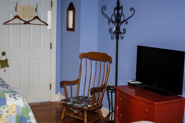 The Sylvan Inn (Glen Arbor)